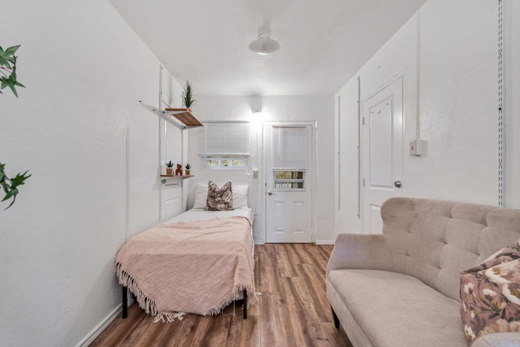 8760 Golden Ridge Road