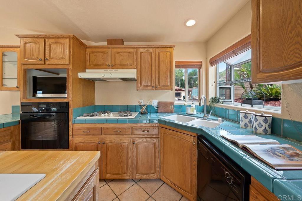1153 Merritt Drive