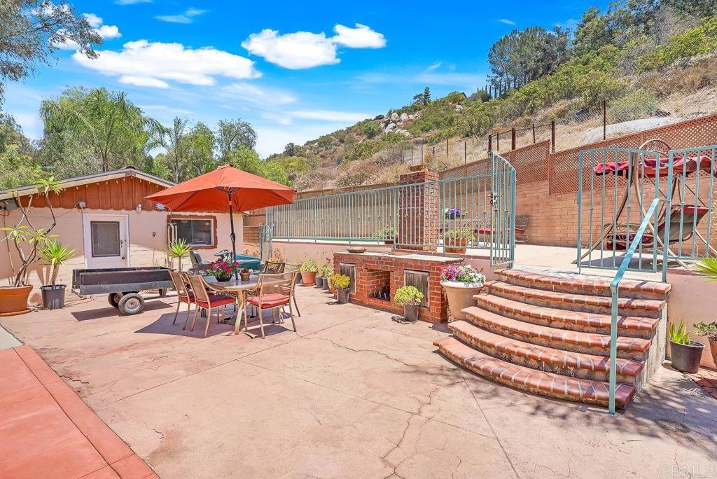 1153 Merritt Drive