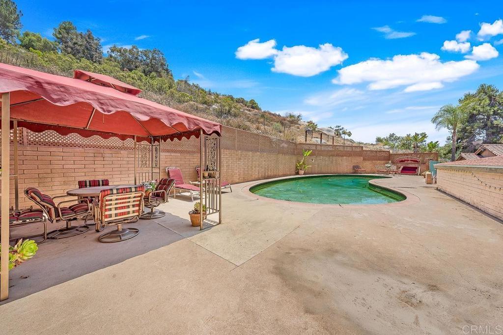 1153 Merritt Drive