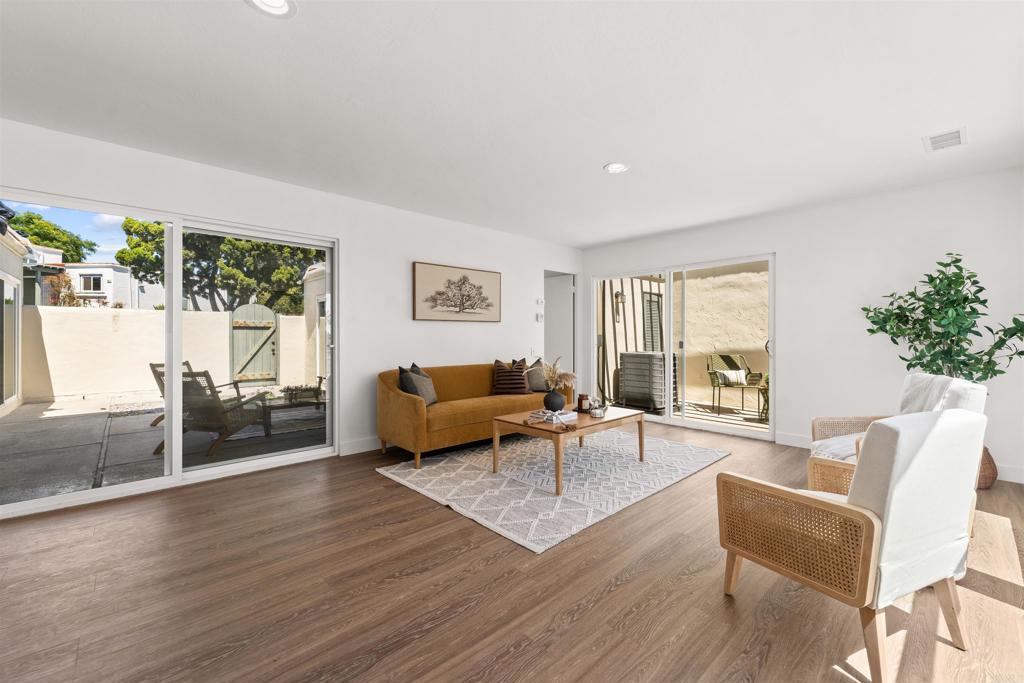 3621 Vista Campana S 24