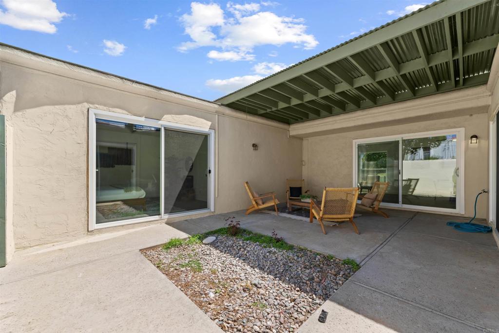 3621 Vista Campana S 24