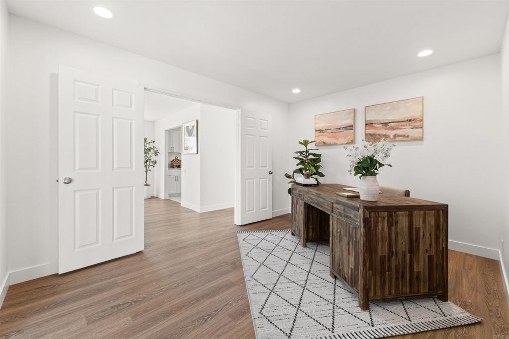 3621 Vista Campana S 24