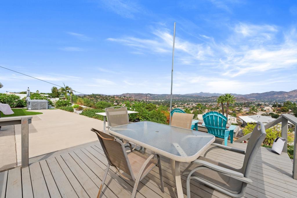 12166 Saddle Rock Road