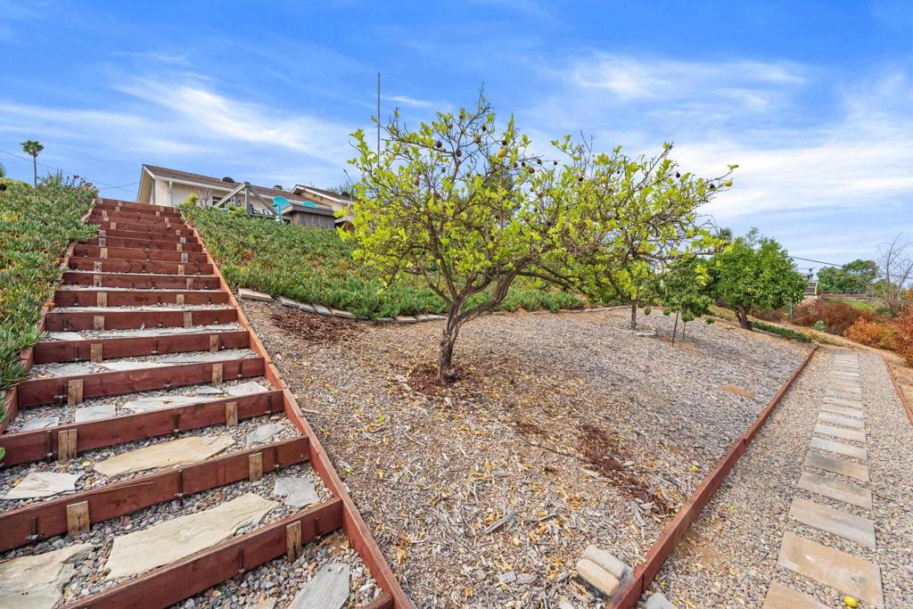 12166 Saddle Rock Road