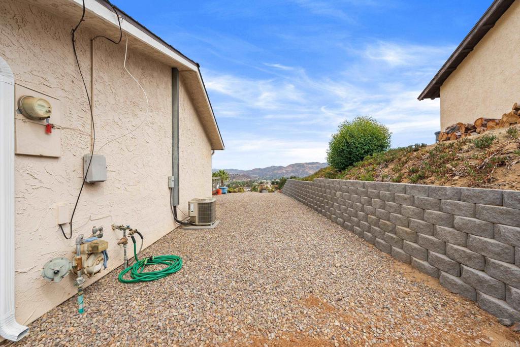 12166 Saddle Rock Road