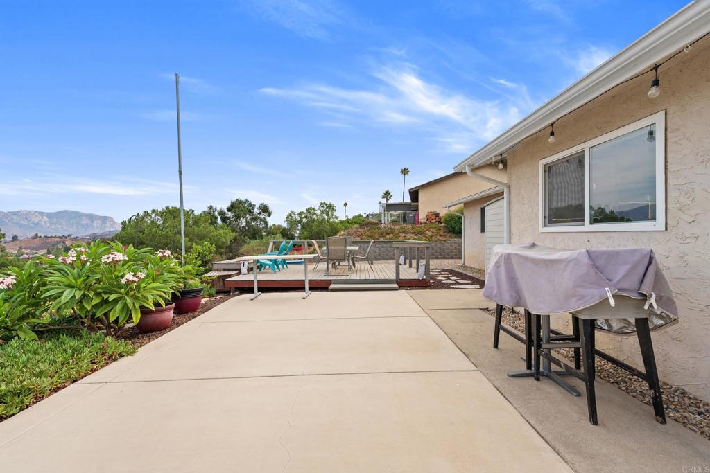 12166 Saddle Rock Road