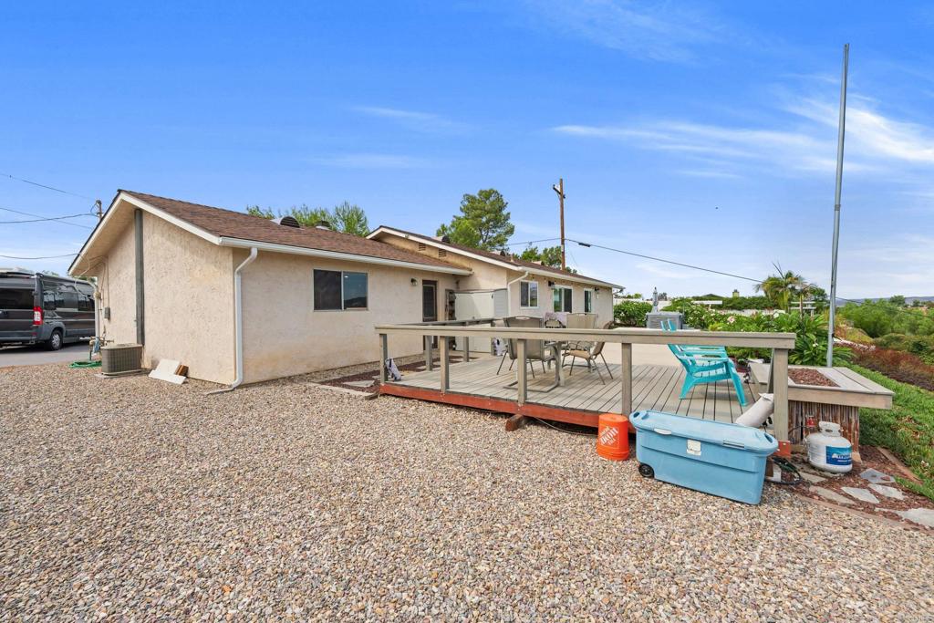 12166 Saddle Rock Road