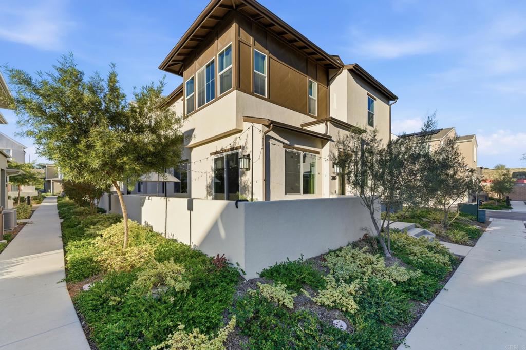 2119 Bluestone Circle