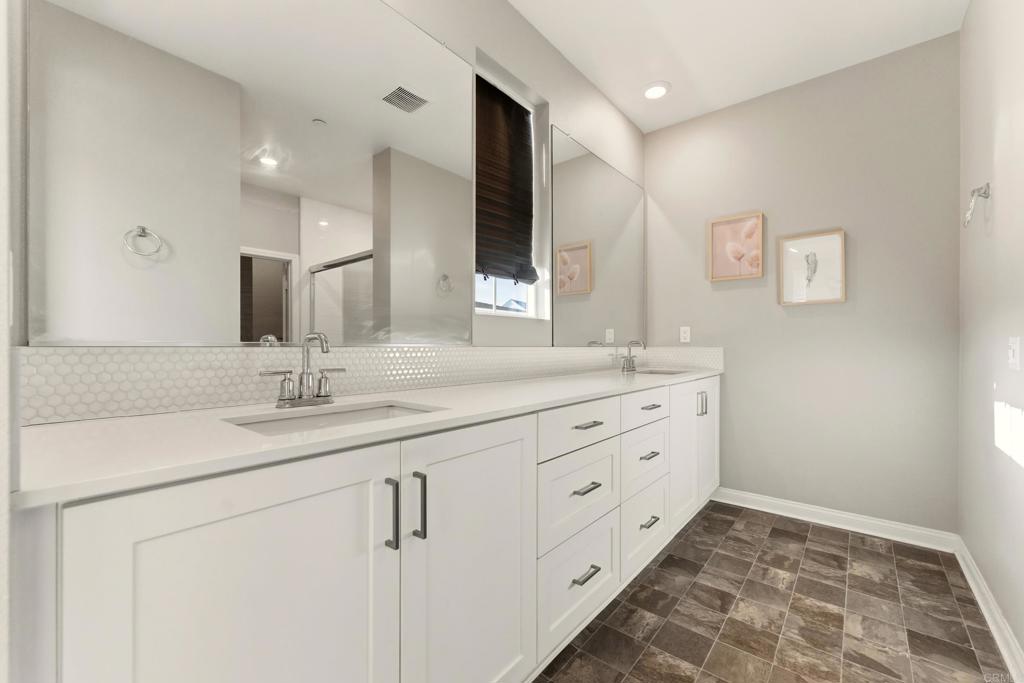 2119 Bluestone Circle