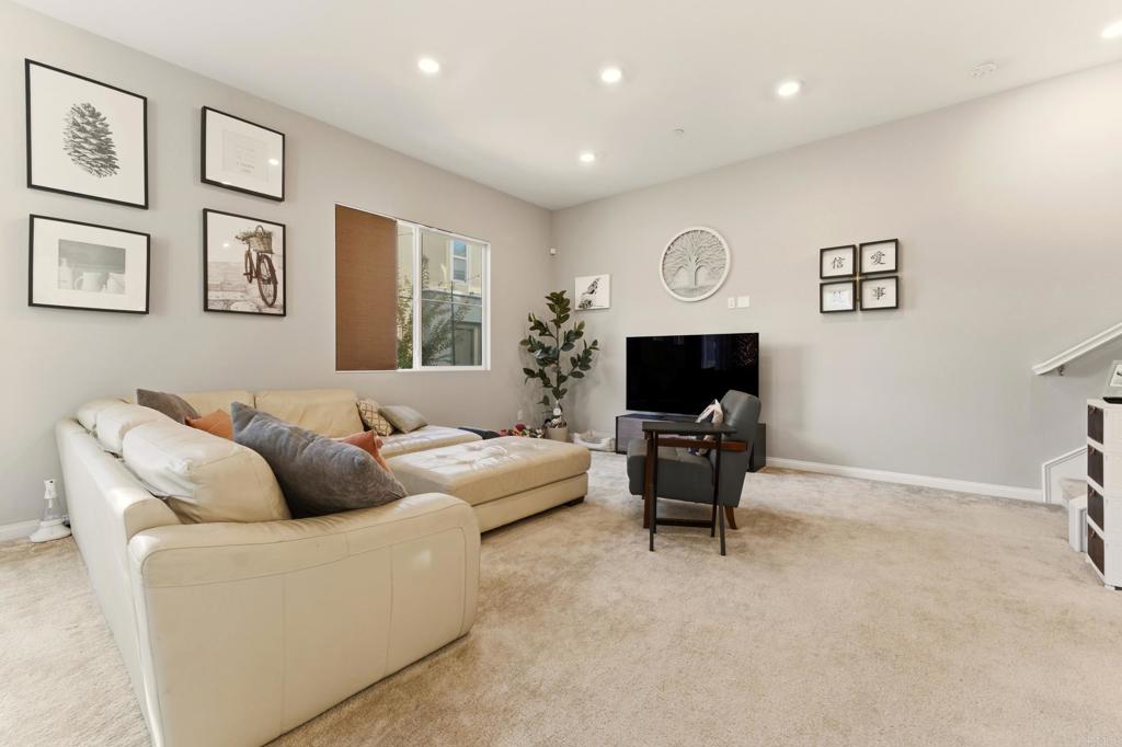 2119 Bluestone Circle