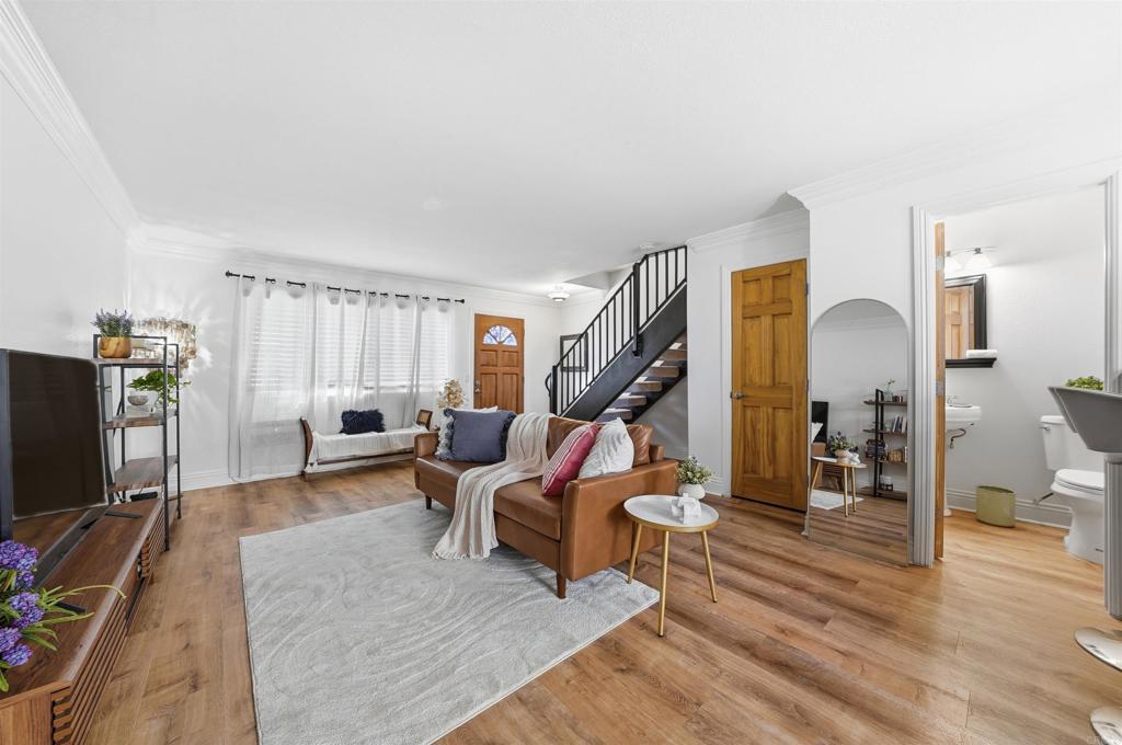 5505 Adelaide Avenue 14