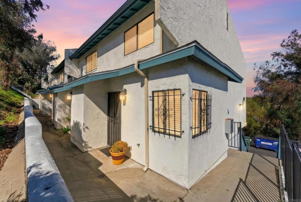 4950 Lantana Drive 6