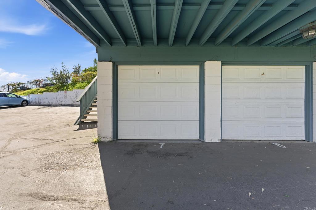 4950 Lantana Drive 6