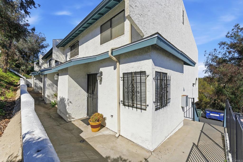 4950 Lantana Drive 6