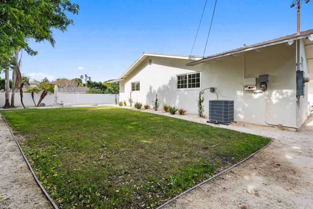 1501 Chatsworth Boulevard