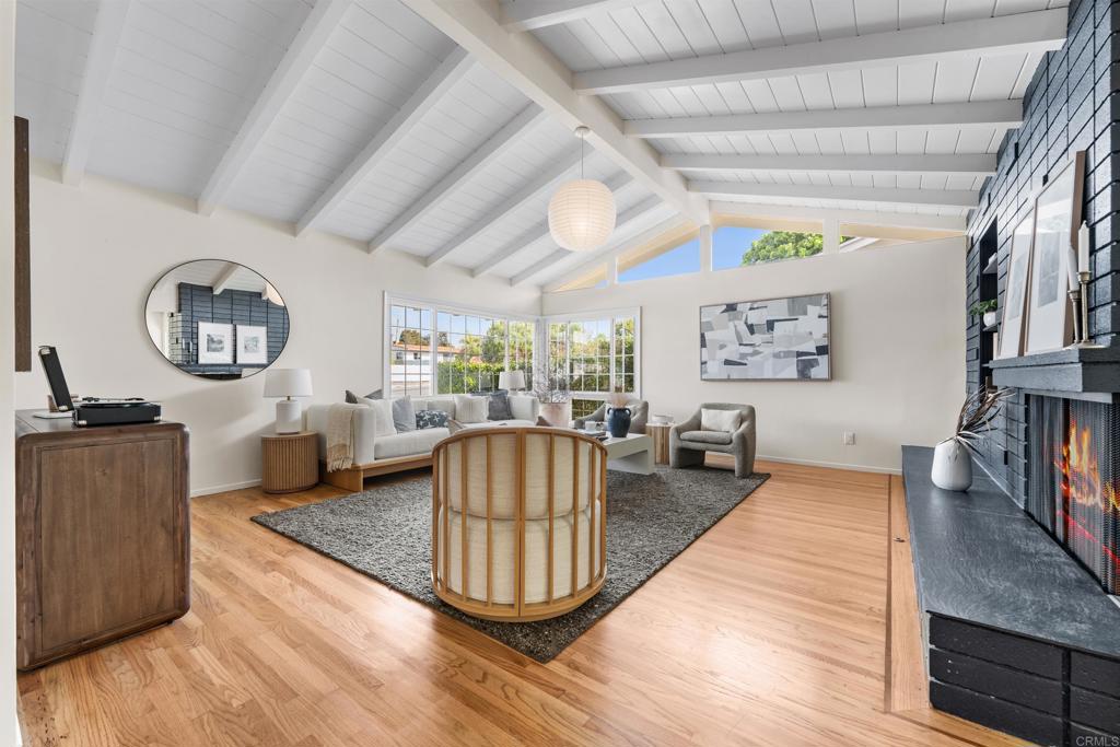 1501 Chatsworth Boulevard