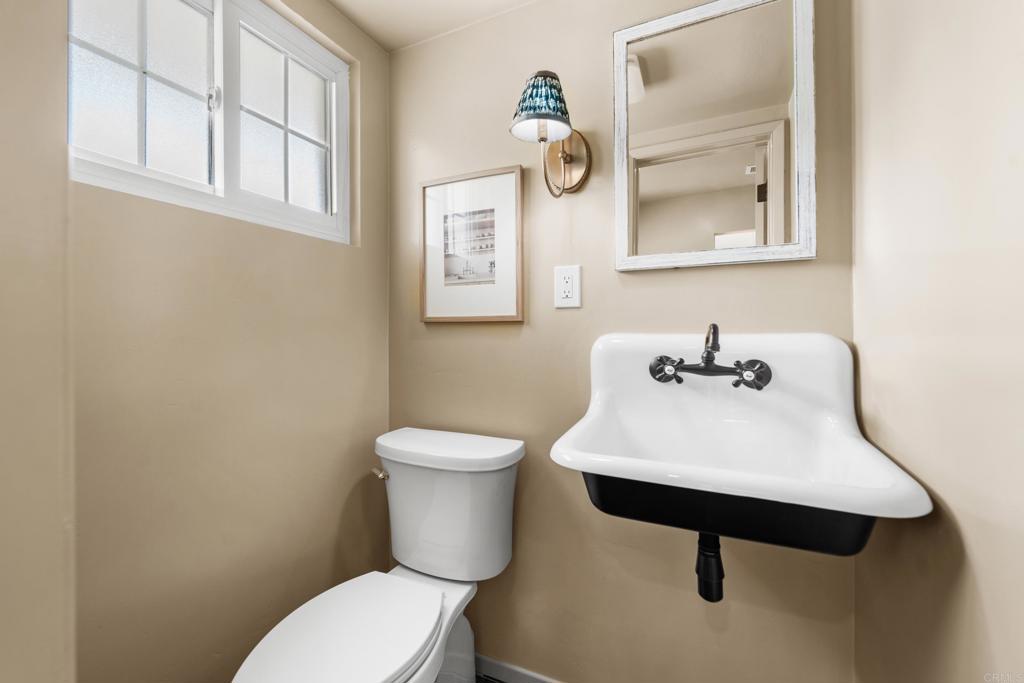 1501 Chatsworth Boulevard