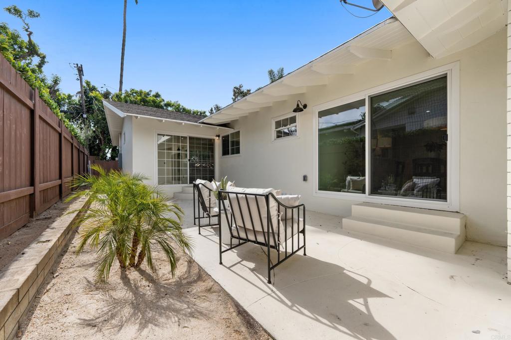 1501 Chatsworth Boulevard