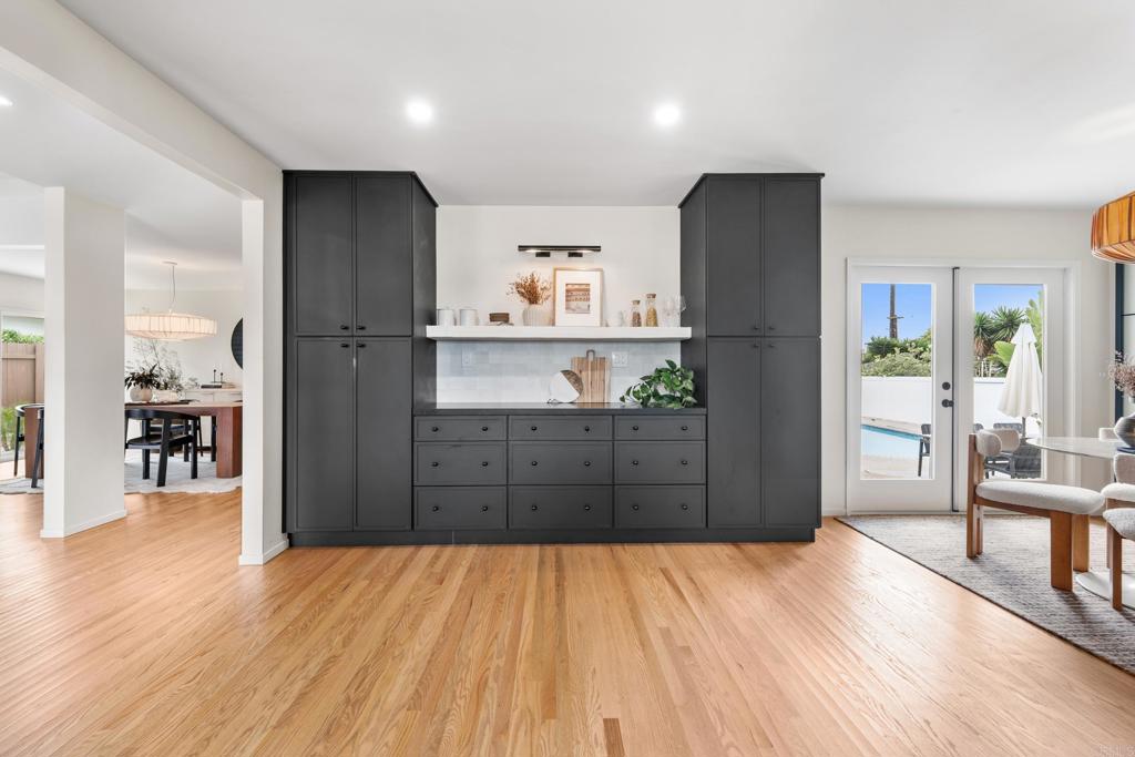 1501 Chatsworth Boulevard