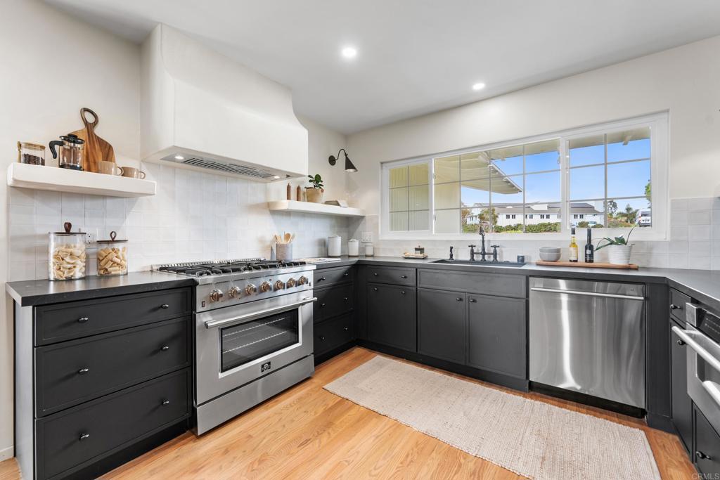 1501 Chatsworth Boulevard