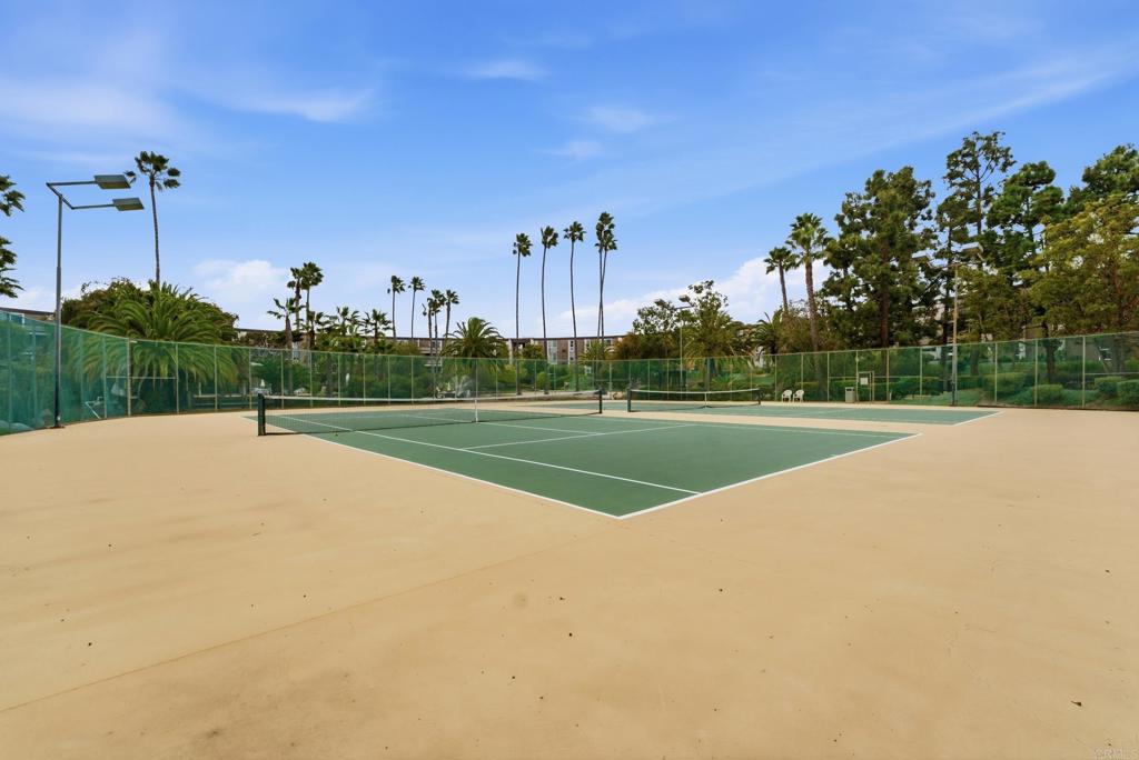 3050 Rue Dorleans 473