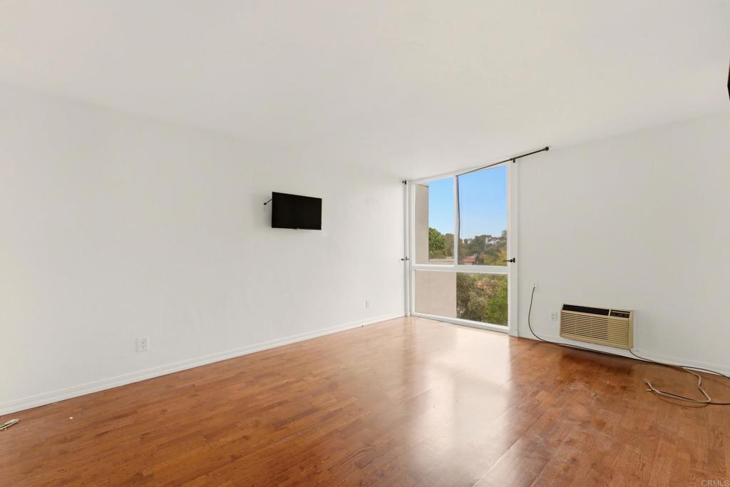 3050 Rue Dorleans 473