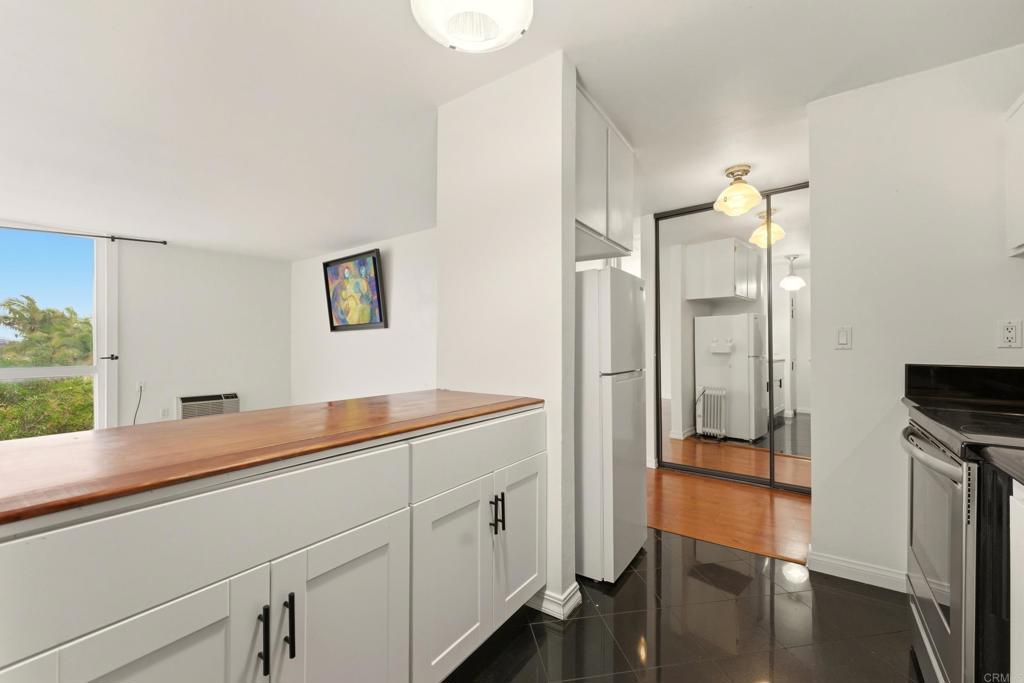 3050 Rue Dorleans 473