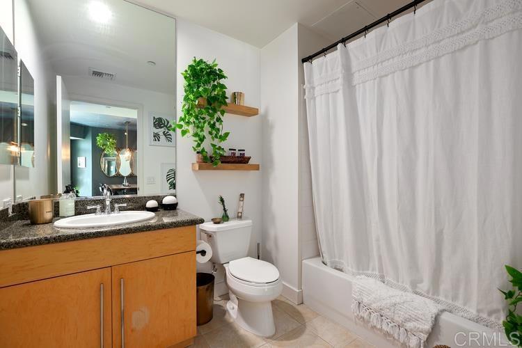801 Ash Street 303