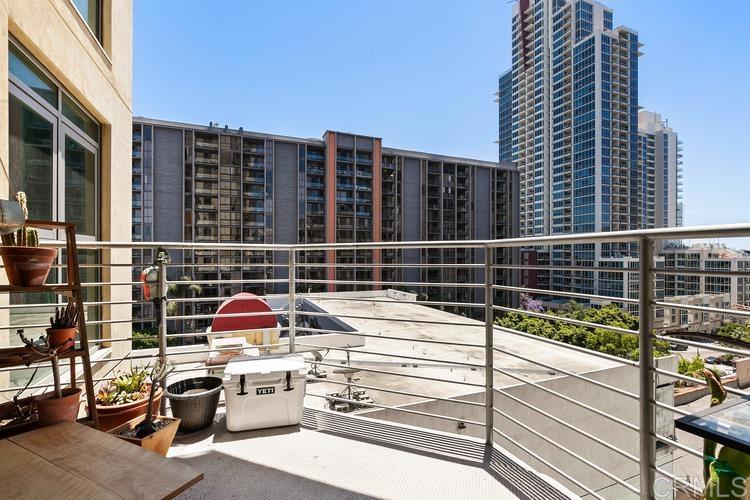 801 Ash Street 303