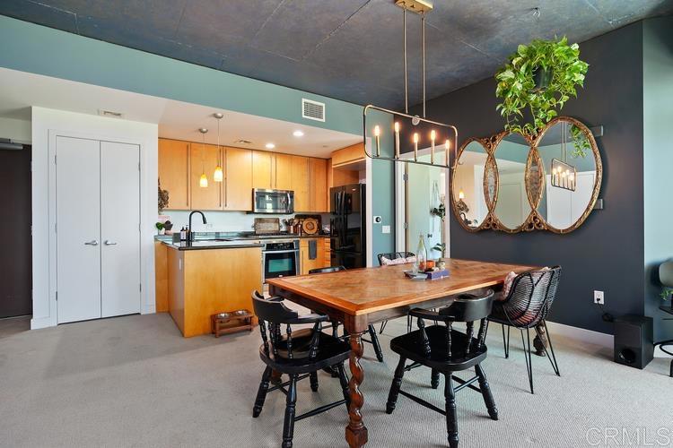 801 Ash Street 303