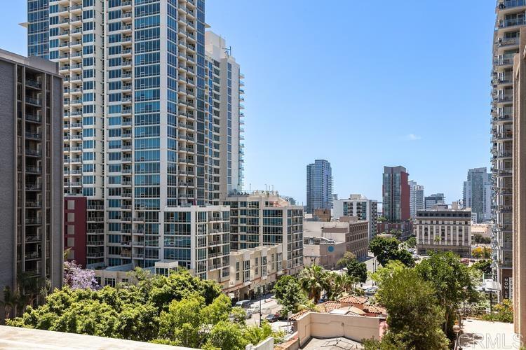 801 Ash Street 303