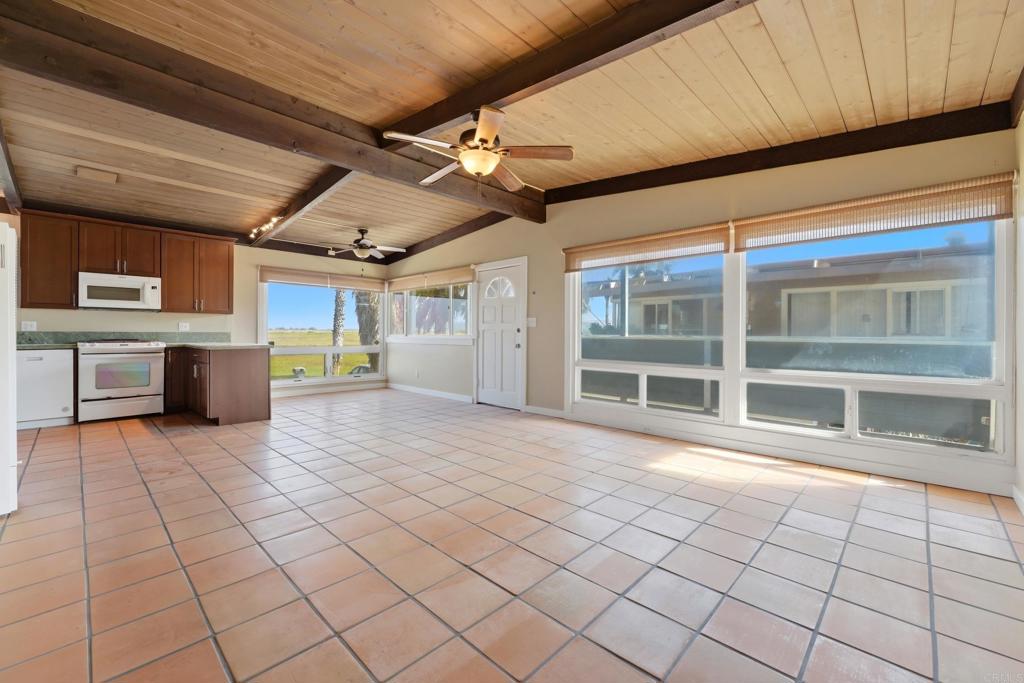 1550 Seacoast Drive A