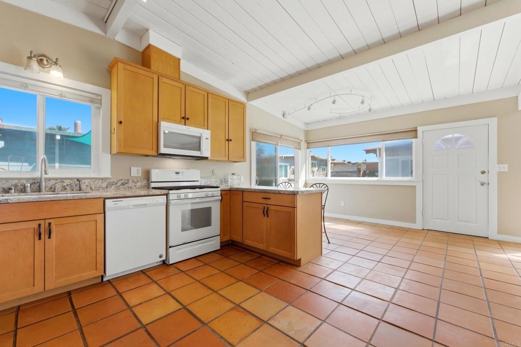 1550 Seacost Drive B