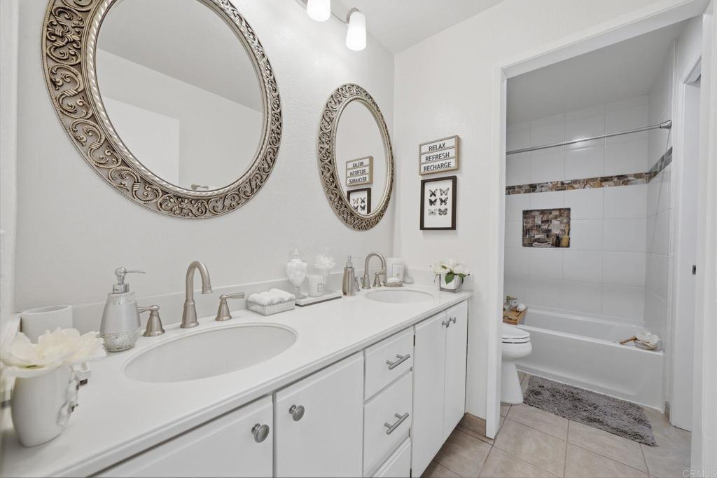 12032 Calle De Medio 167