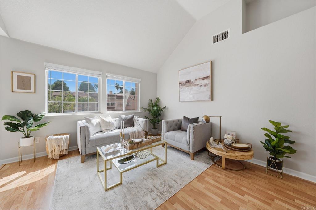 12032 Calle De Medio 167