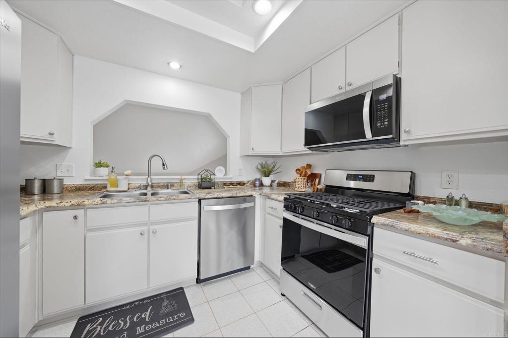 12032 Calle De Medio 167