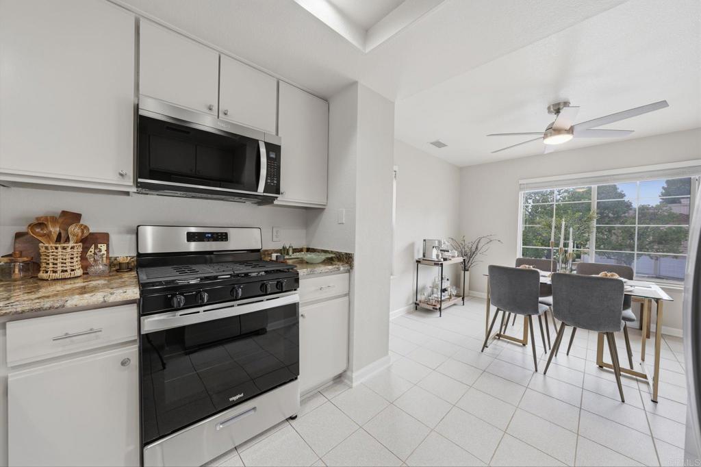 12032 Calle De Medio 167