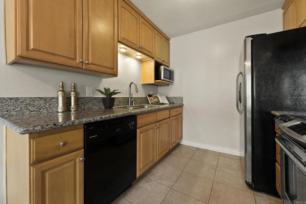 9528 Carroll Canyon Rd 223