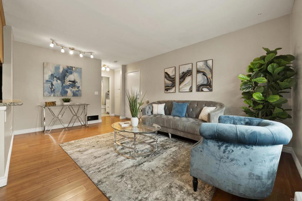 9528 Carroll Canyon Rd 223