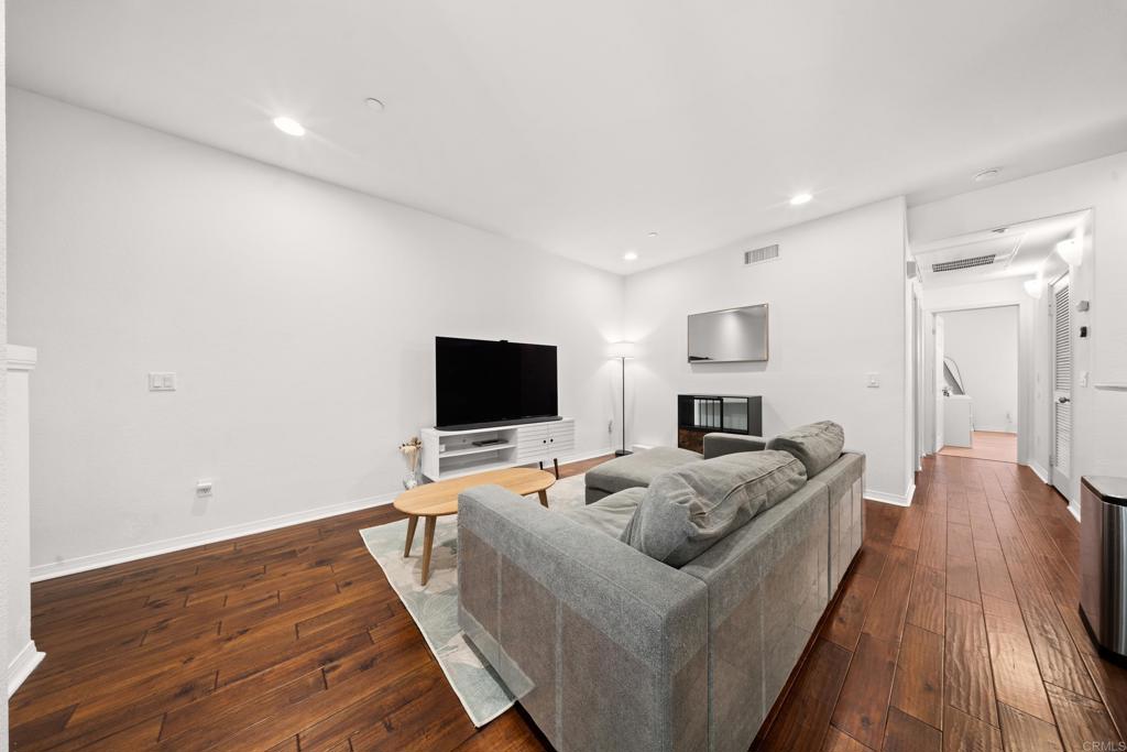 8835 Tribeca Circle