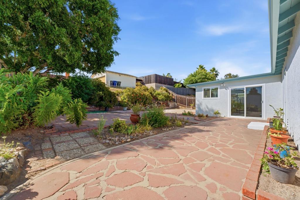 1808 El Prado Avenue