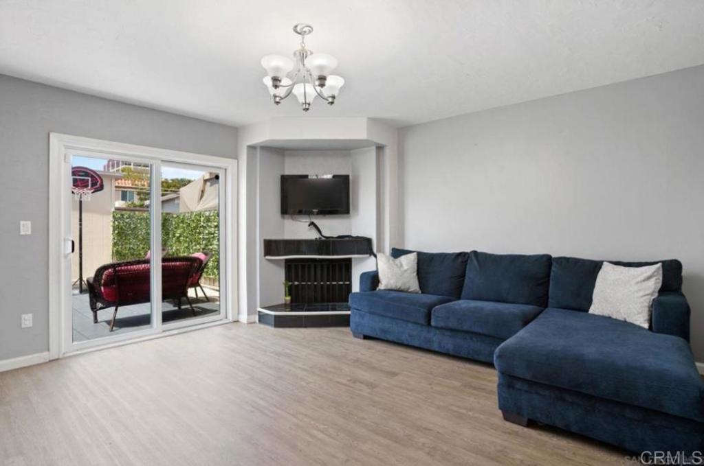 4166 Balboa Way