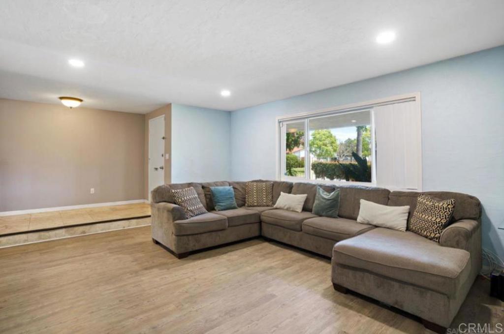 4166 Balboa Way