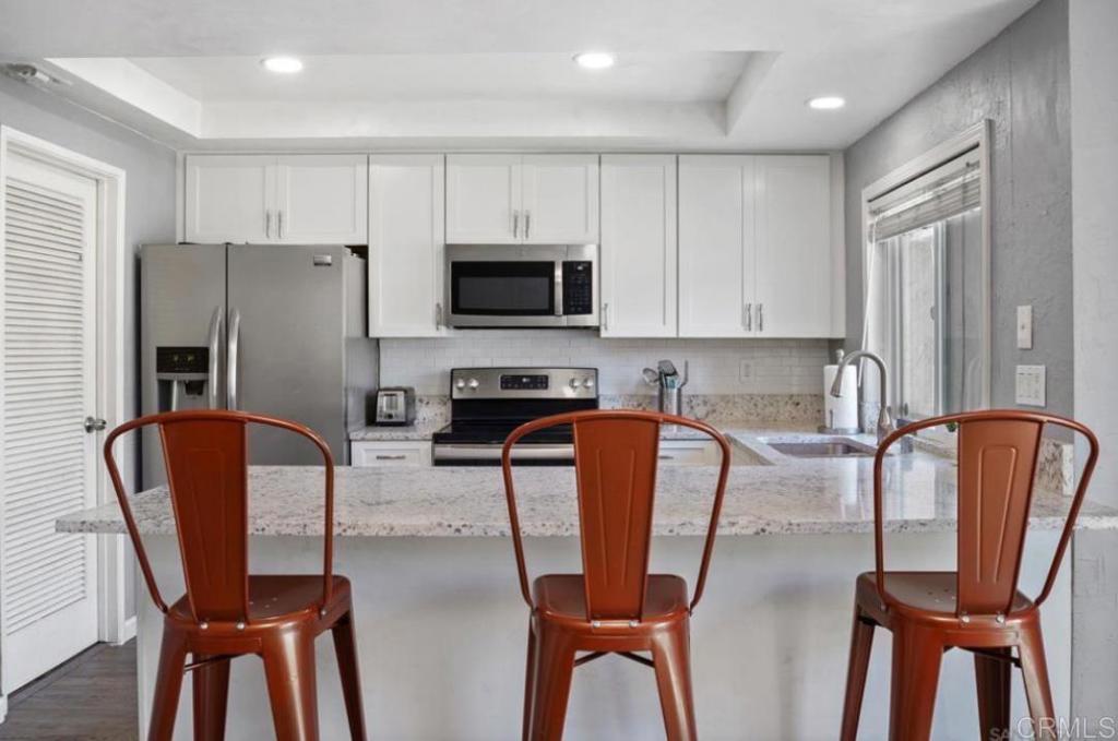 4166 Balboa Way