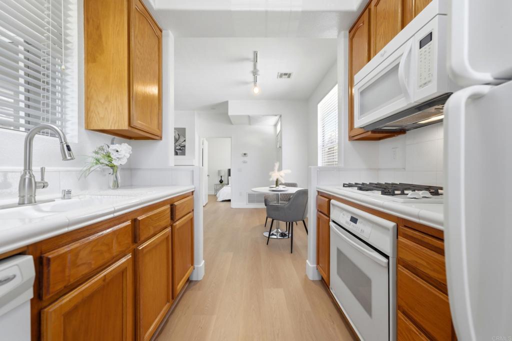 8646 New Salem 10