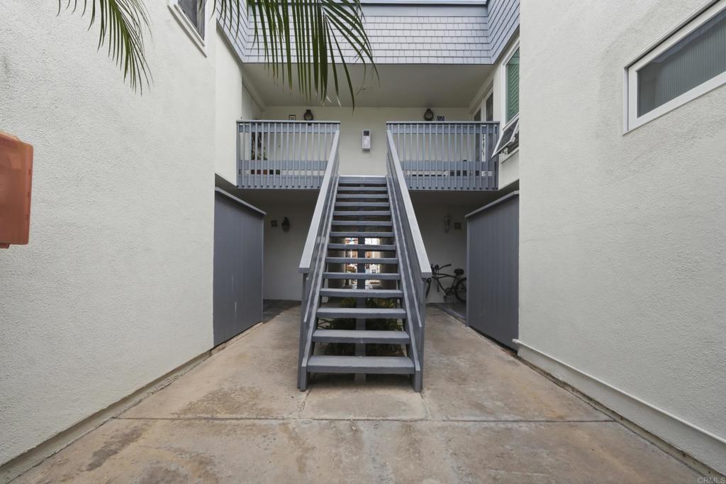 48 Antigua Court