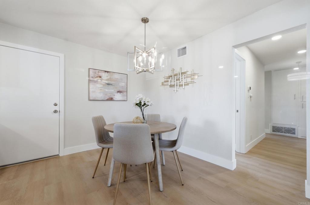 3247 Carolyn Circle