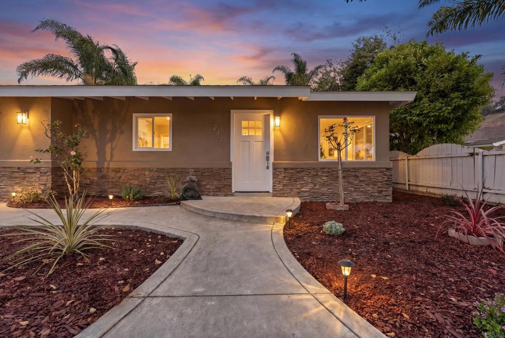 3247 Carolyn Circle
