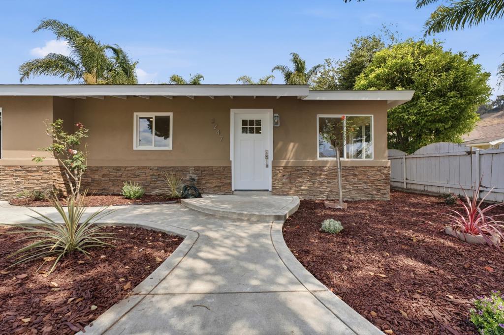 3247 Carolyn Circle